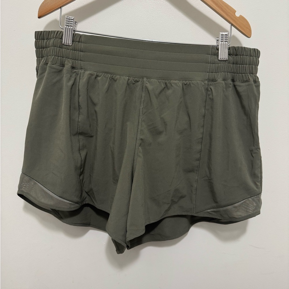 Lululemon Hotty Hot shorts